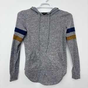 Almost Famous Heather Gray Hoodie Size Medium